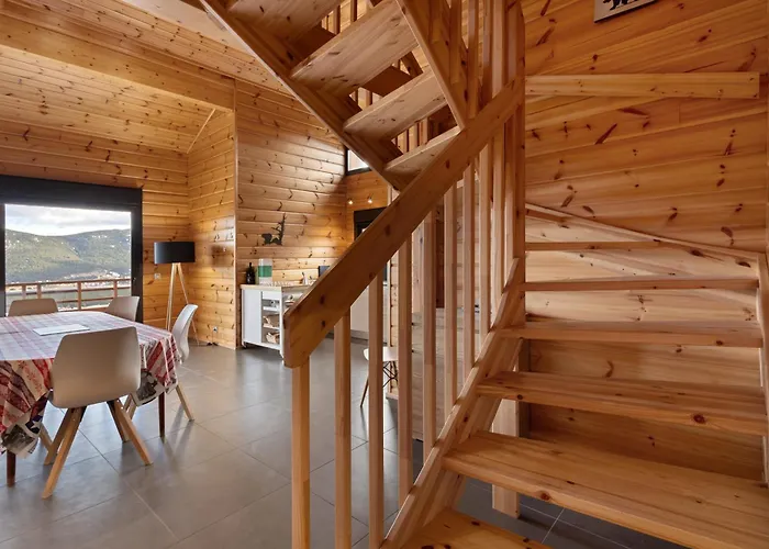 シャレー Les Lupins レ・ザングル